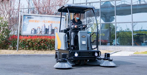 客戶要如何選擇合適的掃地機?