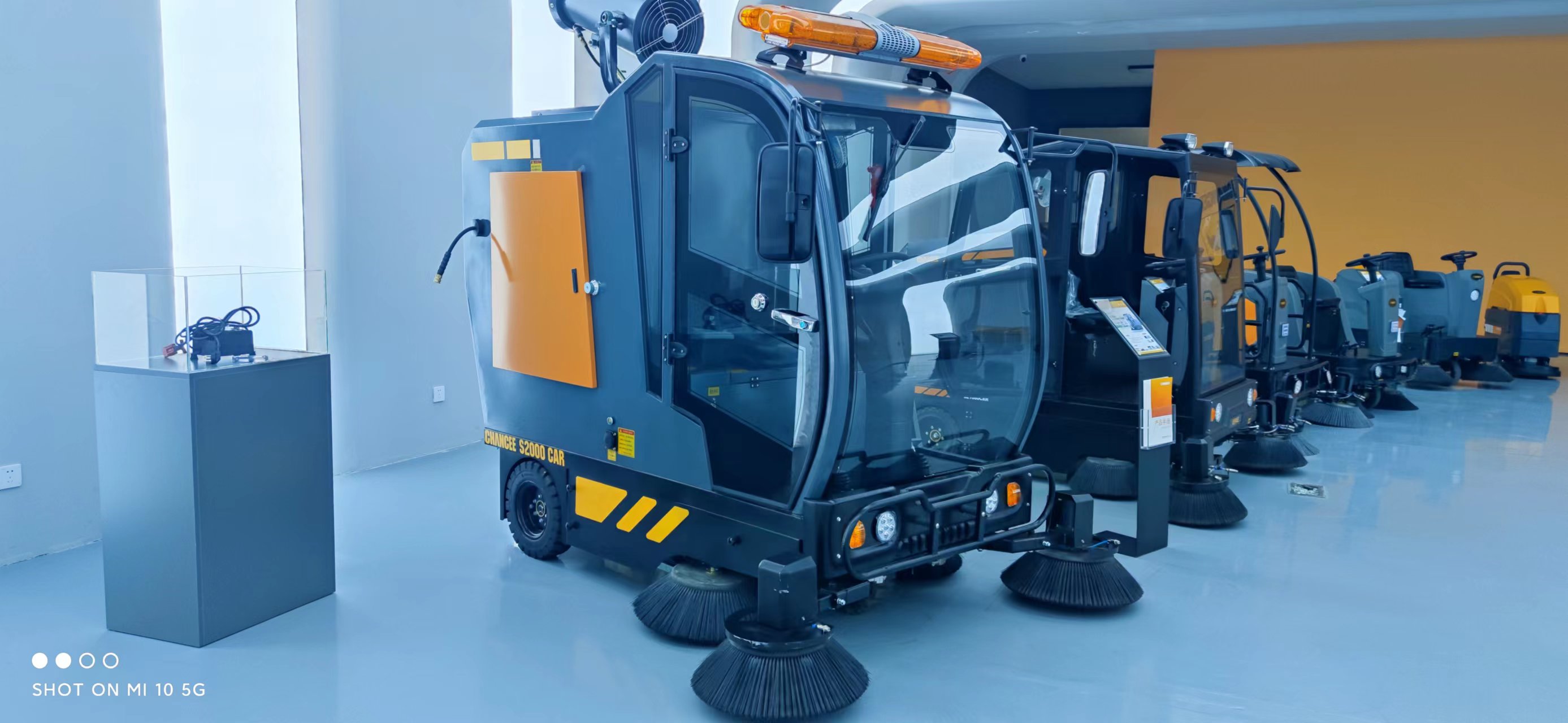 橙犀駕駛式掃地機價格多少,值得購買嘛?